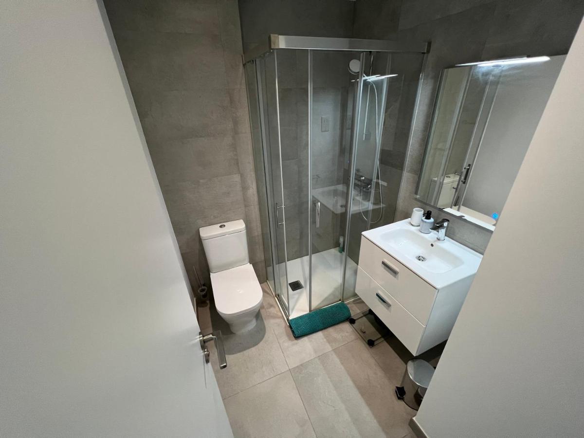 Modern Studio Apartment In Gibraltar - The Hub Exteriör bild