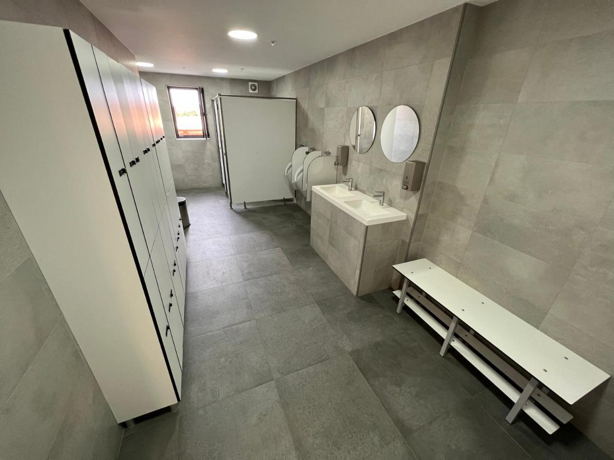 Modern Studio Apartment In Gibraltar - The Hub Exteriör bild