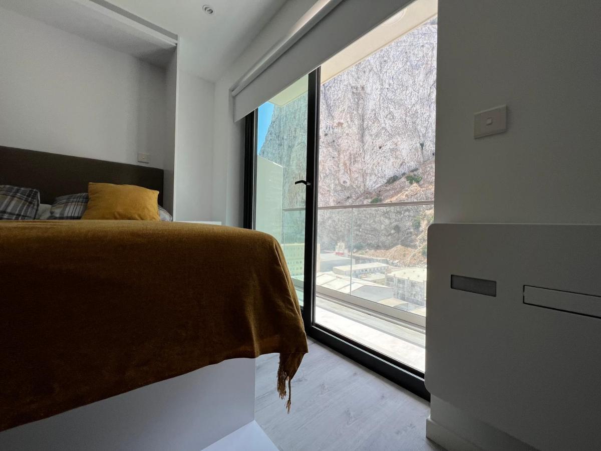 Modern Studio Apartment In Gibraltar - The Hub Exteriör bild