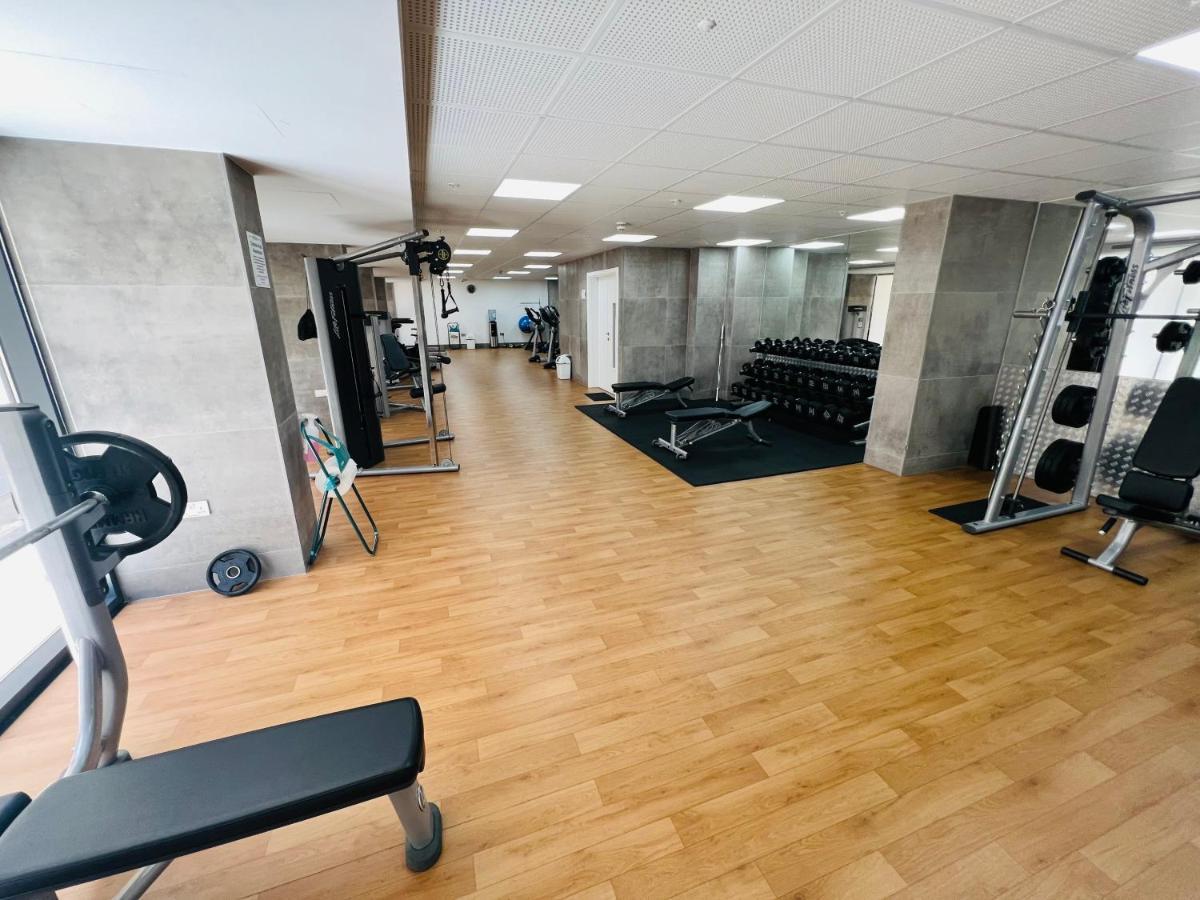 Modern Studio Apartment In Gibraltar - The Hub Exteriör bild
